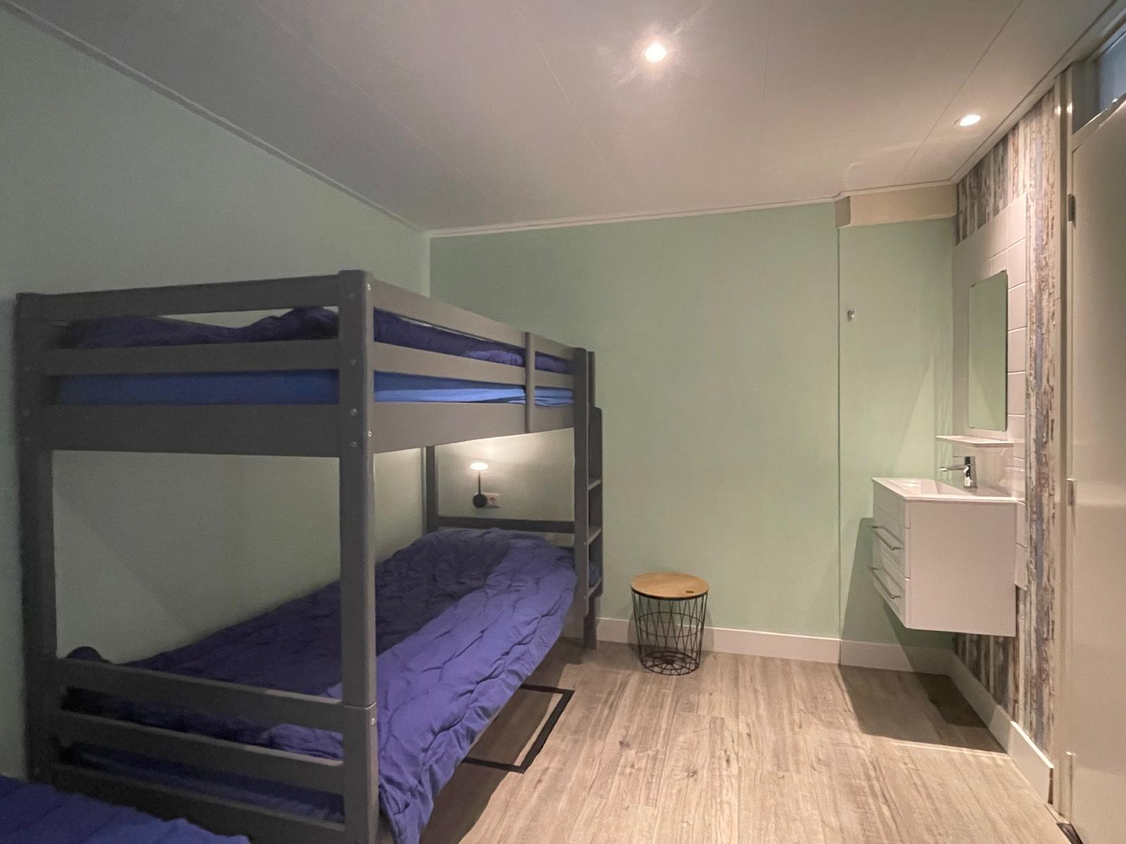 Slaapkamer 2 (stapelbed)